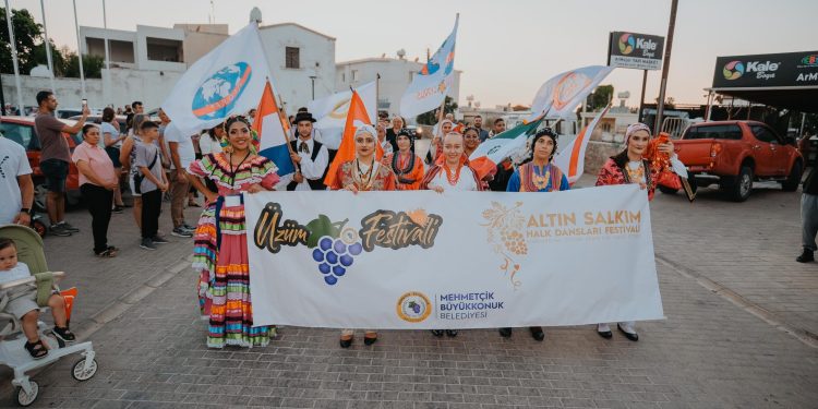 62. Mehmetçik Üzüm Festivali başladı