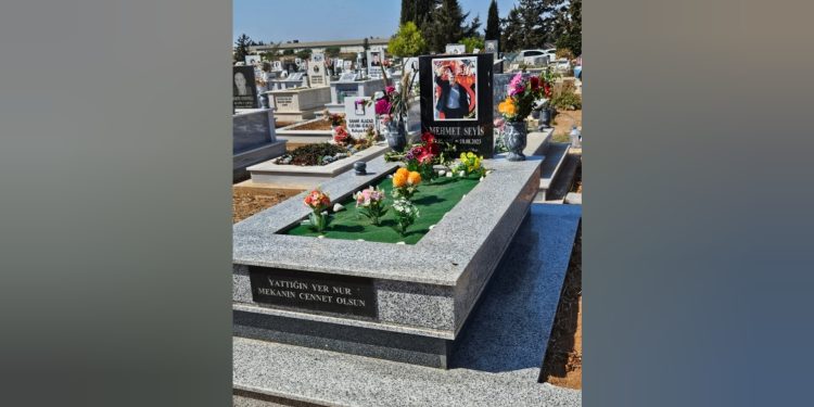 Seyis için ölüm yıldönümünde kabri başında anma töreni yapıldı