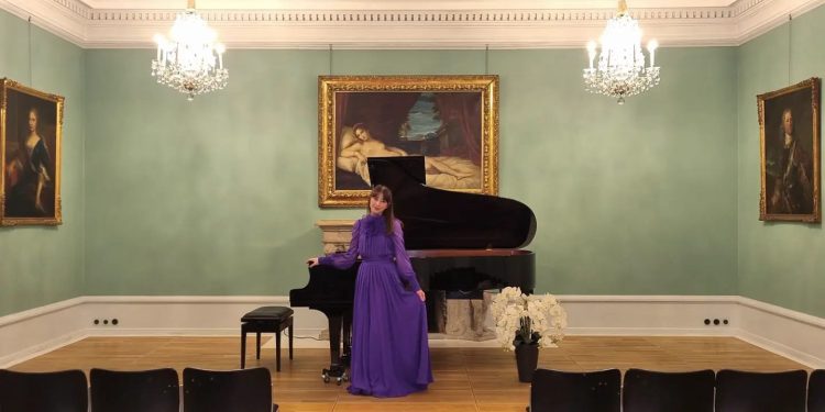 Kıbrıslı Türk Sanatçı Mirana Faiz’in eseri 2024 Hollywood Bağımsız Müzik Ödülleri aday listesinde