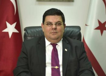 Maliye Bakanı Berova, Buse Savaşkan’ı tebrik etti