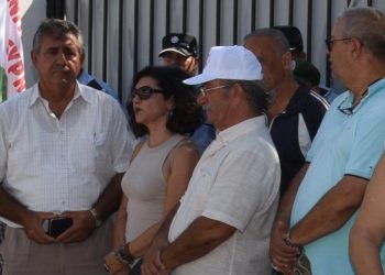 KTOEÖS Türkiye’nin Lefkoşa Büyükelçiliği önünde basın açıklaması yaptı