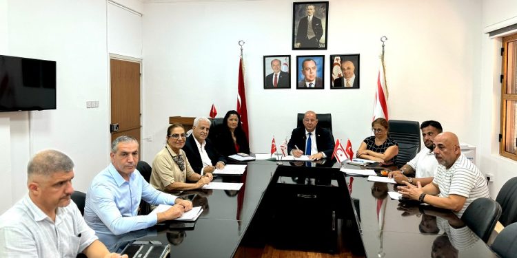 Değirmenlik, Maraş ve Lapta sağlık merkezleri için ihale sözleşmeleri imzalandı