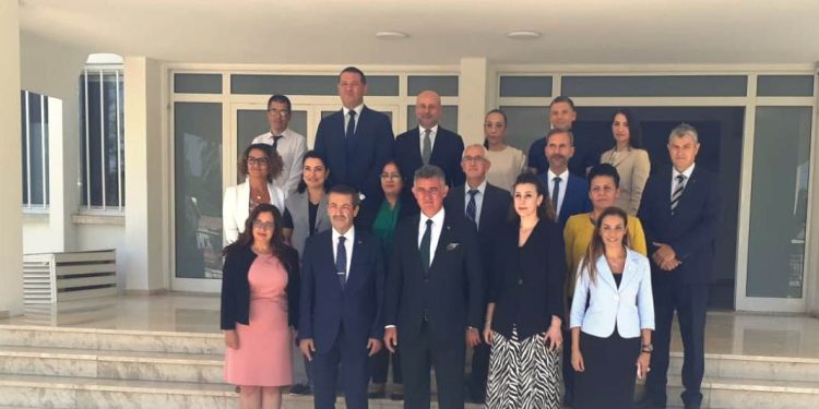 Büyükelçi Feyzioğlu, Dışişleri Bakanı Ertuğruloğlu’na veda ziyaretinde bulundu