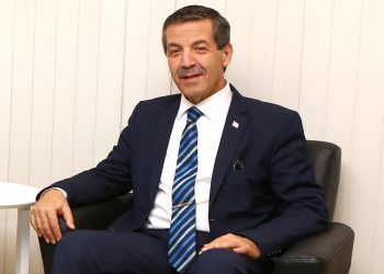 Dışişleri Bakanı Ertuğruloğlu: Holguin tarafsızlığını koruyamadı
