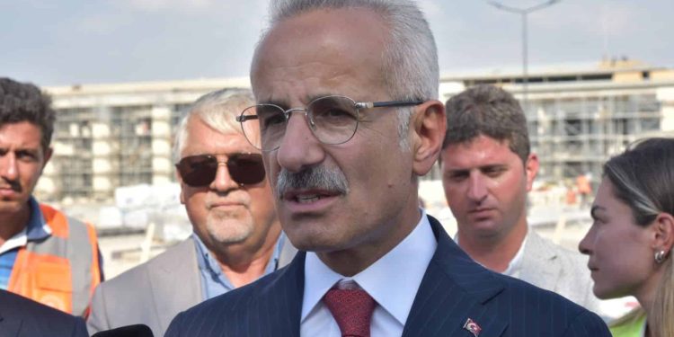 Uraloğlu: E-devleti KKTC’de de yaygınlaştıracağız