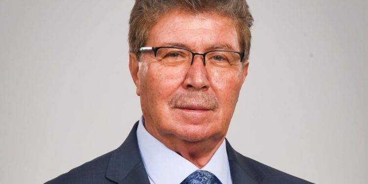 Başbakan Üstel yurda döndü
