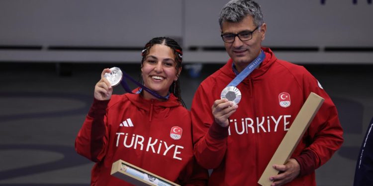 Mersindeki atıcılık kompleksine Yusuf Dikeç ile Şevval İlayda Tarhanın adı verildi