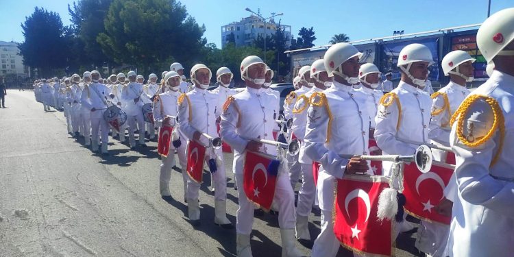 MSÜ Deniz Astsubay Meslek Yüksek Okulu öğrencileri Gazimağusa Limanı’nı ziyaret ediyor