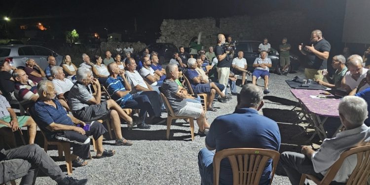 Harnup üreticileri sorunlarını düzenledikleri toplantıda masaya yatırdı