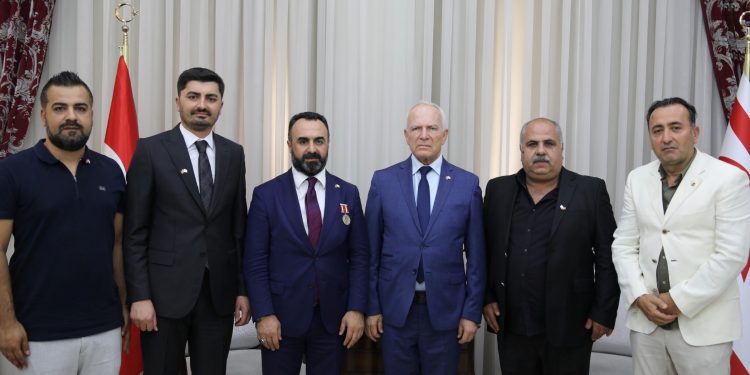 Töre, Türkiye Gaziler ve Şehit Aileleri Vakfı heyetini kabul etti