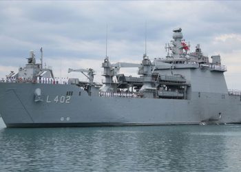 Deniz Astsubay Okulu Gazimağusa Limanı’nı ziyaret edecek, Zafer Anıtı’na çelek sunacak