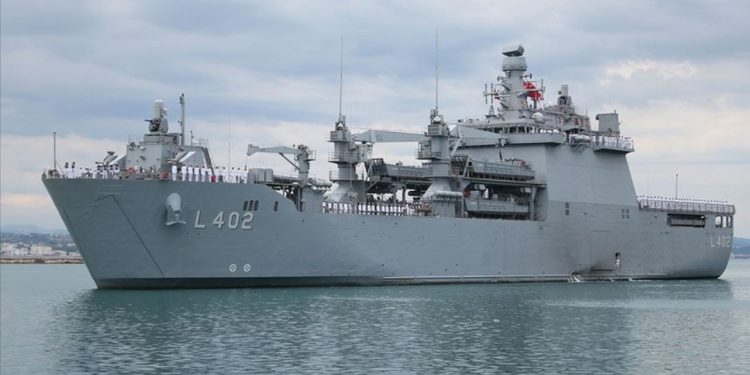 Deniz Astsubay Okulu Gazimağusa Limanı’nı ziyaret edecek, Zafer Anıtı’na çelek sunacak