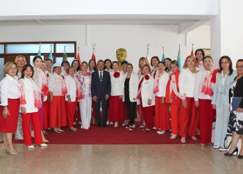 Dışişleri Bakanı Ertuğruloğlu, Kazakistan İş Kadınları Derneği heyetini kabul etti