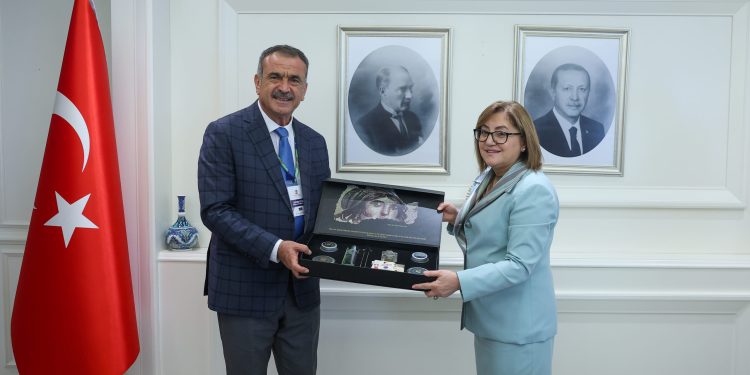 Gazimağusa Belediye Başkanı Uluçay ve heyeti Uluslararası Gaziantep Gastronomi Festivali’ne katıldı