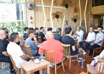 Halkın Partisi gençlerle bir araya geldi… Özersay: “Örgütlü bir kötülükle karşı karşıyayız, örgütlü iyilikte birleşmeliyiz”