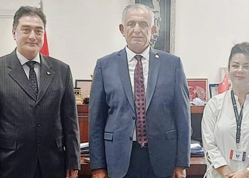 GAÜ Rektörü Prof. Dr. Yurtsever’den Bakan Çavuşoğlu’na nezaket ziyareti