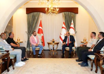 Cumhurbaşkanı Tatar, Girne Avcılık ve Atıcılık Spor Kulübü başkan ve üyelerini kabul etti