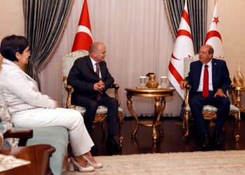 Cumhurbaşkanı Tatar, Düzce Belediye Başkanı Özlü’yü kabul etti
