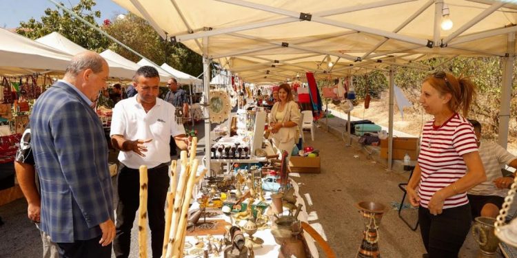 Cumhurbaşkanı Ersin Tatar, 3. Şirinevler Gonnara Festivali’ni ziyaret etti