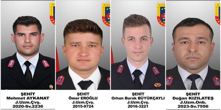 Tunceli’de zırhlı aracın devrilmesi sonucu 4 asker şehit oldu