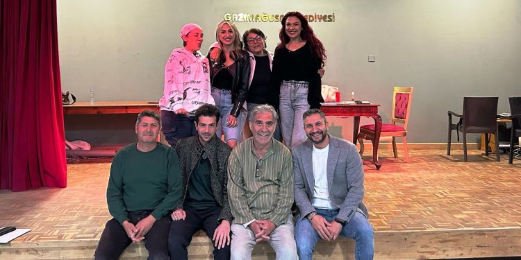 Bir Grup Hevesli Tiyatrosu:Toplumların gelişim süreçlerinde tiyatronun yadsınamaz bir önemi var