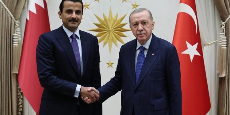Erdoğan, Katar Emiri Al Sani ile telefonda görüştü