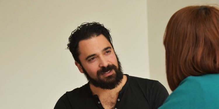 Bugün Dünya Tiyatro Günü. İzel Seylani: Politik duruşu olmayan Karagöz, maskaralıktan öteye gitmez