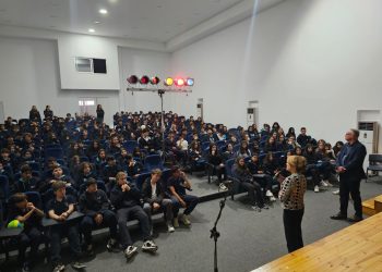 Rüya Taner, 19 Mayıs Türk Maarif Koleji öğrencileriyle bir araya geldi