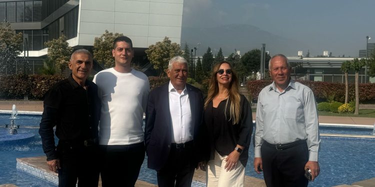 Güzelyurt Belediyesi’nden bir heyet Mesir Festivali’ne katılmak amacıyla Manisa’ya gitti