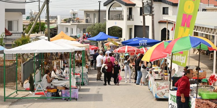 Değirmenlik Akıncılar Belediyesi Kalavaç Kültür ve Sanat Festivali düzenledi