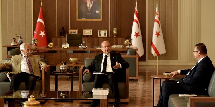 “Silahtar’dan Metehan’a KKTC Cumhurbaşkanlığı Yeni Yerleşkesi” kitabının tanıtımı yapıldı