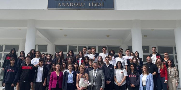 “Rüya ile Gerçek” projesi Bülent Ecevit Anadolu Lisesi’nde öğrencilerle buluştu