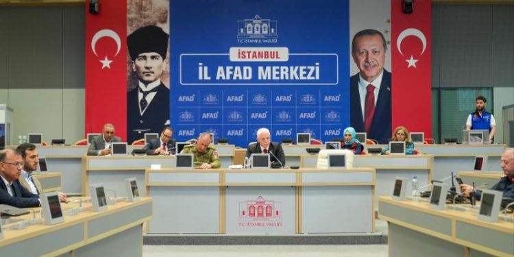 İstanbul’daki depremlerin ardından AFAD’da kriz merkezi kuruldu