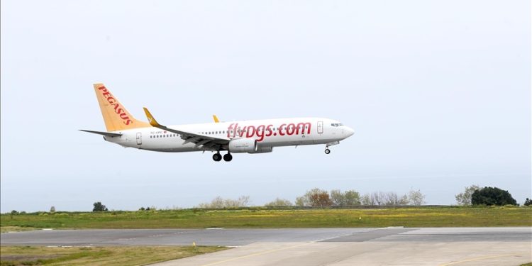 Pegasus, İstanbul çıkışlı ve varışlı iç hat uçuşlarında bilet tavan fiyatını 1750 lira olarak belirledi