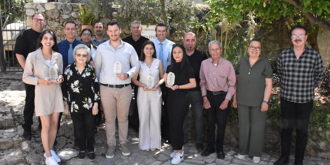 Ali Nesim anısına düzenlenen öykü yarışmasında dereceye girenler ödüllerini aldı