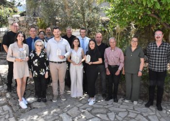 Ali Nesim anısına düzenlenen öykü yarışmasında dereceye girenler ödüllerini aldı