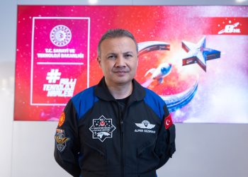 Türkiye’nin ilk astronotu Gezeravcı, TEKNOFEST KKTC’deydi
