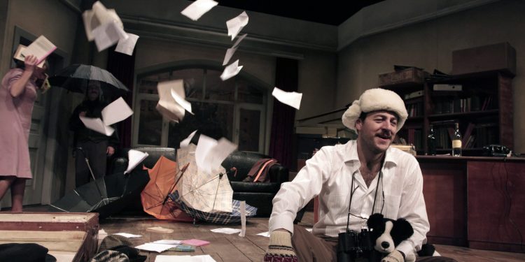 İstanbul Devlet Tiyatrosu’nun “Profesyonel” oyunu 15-16 Mayıs’ta DAÜ’de sahnelenecek