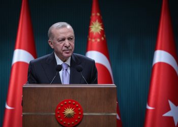 Erdoğan’dan PKK’nın feshi kararına ilişkin açıklama: “Terörsüz Türkiye sürecinde kritik bir eşiği daha aştık”