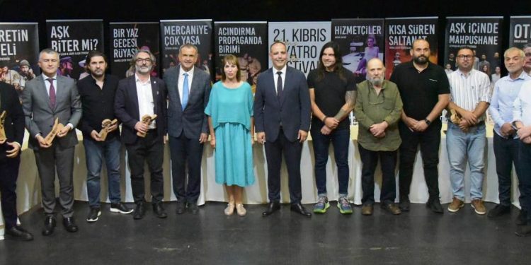 Üç belediyede tiyatroda buluşuyor: 21. Kıbrıs Tiyatro Festivali başlıyor