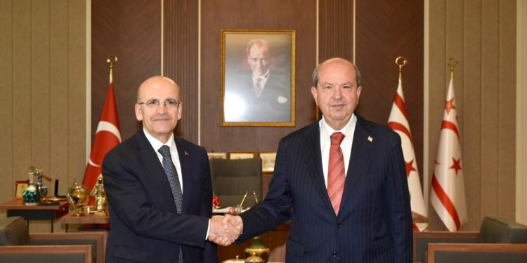 Cumhurbaşkanı Tatar, Mehmet Şimşek’i kabul etti