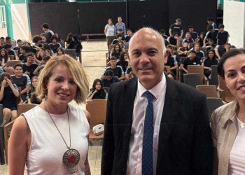 Rüya Taner, Gazimağusa Türk Maarif Koleji öğrencileriyle bir araya geldi