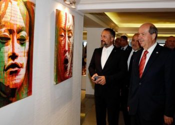 Cumhurbaşkanı Tatar, Yakın Doğu Üniversitesi, Güzel Sanatlar Sergisi’nin açılışına katıldı