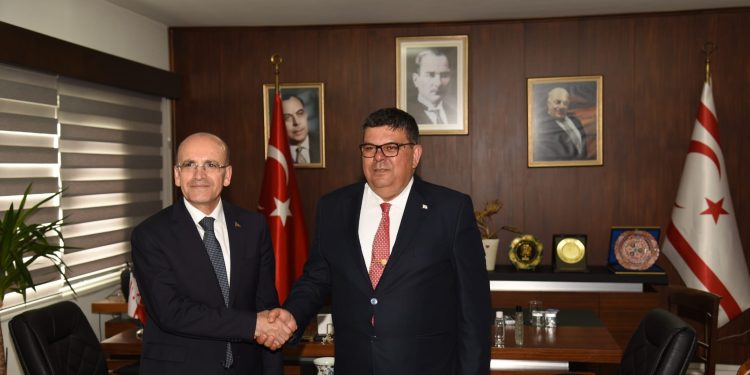 Maliye Bakanı Berova, Türkiye Cumhuriyeti Hazine ve Maliye Bakanı Şimşek’i kabul etti