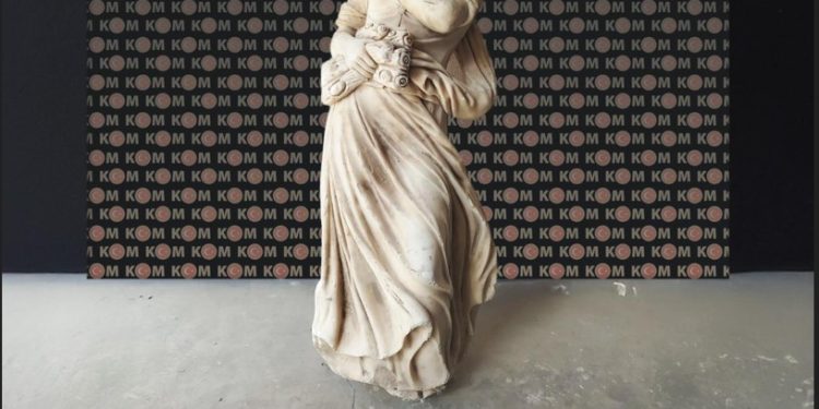 Otomobilin bagajından neoklasik döneme ait heykel çıktı: “Dönemin en ikonik eserlerinden biri”