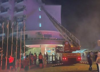 Alanya’da otel yangını: 622 turist tahliye edildi