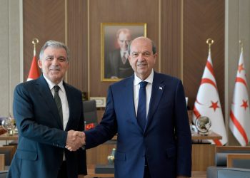 Cumhurbaşkanı Tatar, Abdullah Gül’ü kabul etti