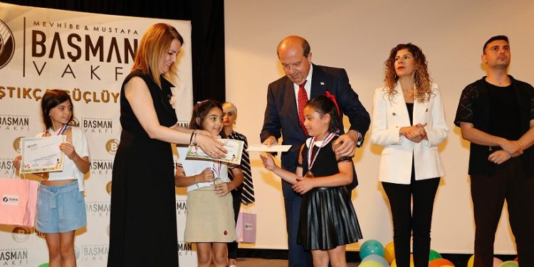 Cumhurbaşkanı Ersin Tatar, 3’üncü Dünya Çocuk Günü Sergisi’ne katıldı