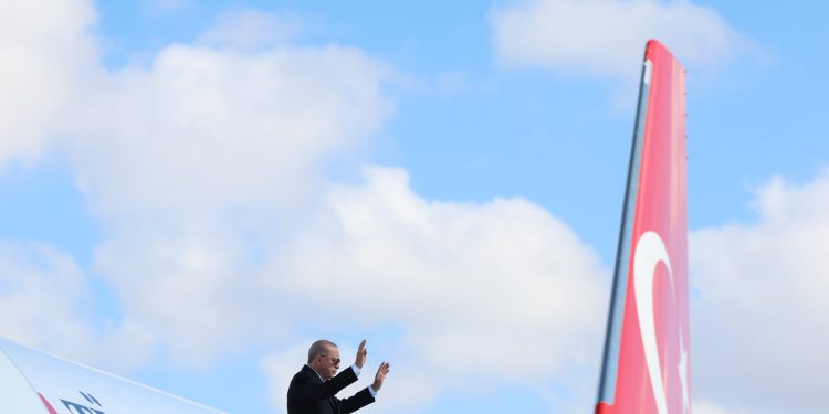 TC Cumhurbaşkanı Erdoğan, Azerbaycan’a gitti