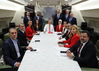 Türkiye Cumhurbaşkanı Erdoğan, Azerbaycan dönüşü gazetecilerin sorularını yanıtladı…